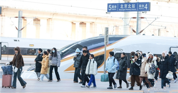 China's Spring Festival travel rush starts