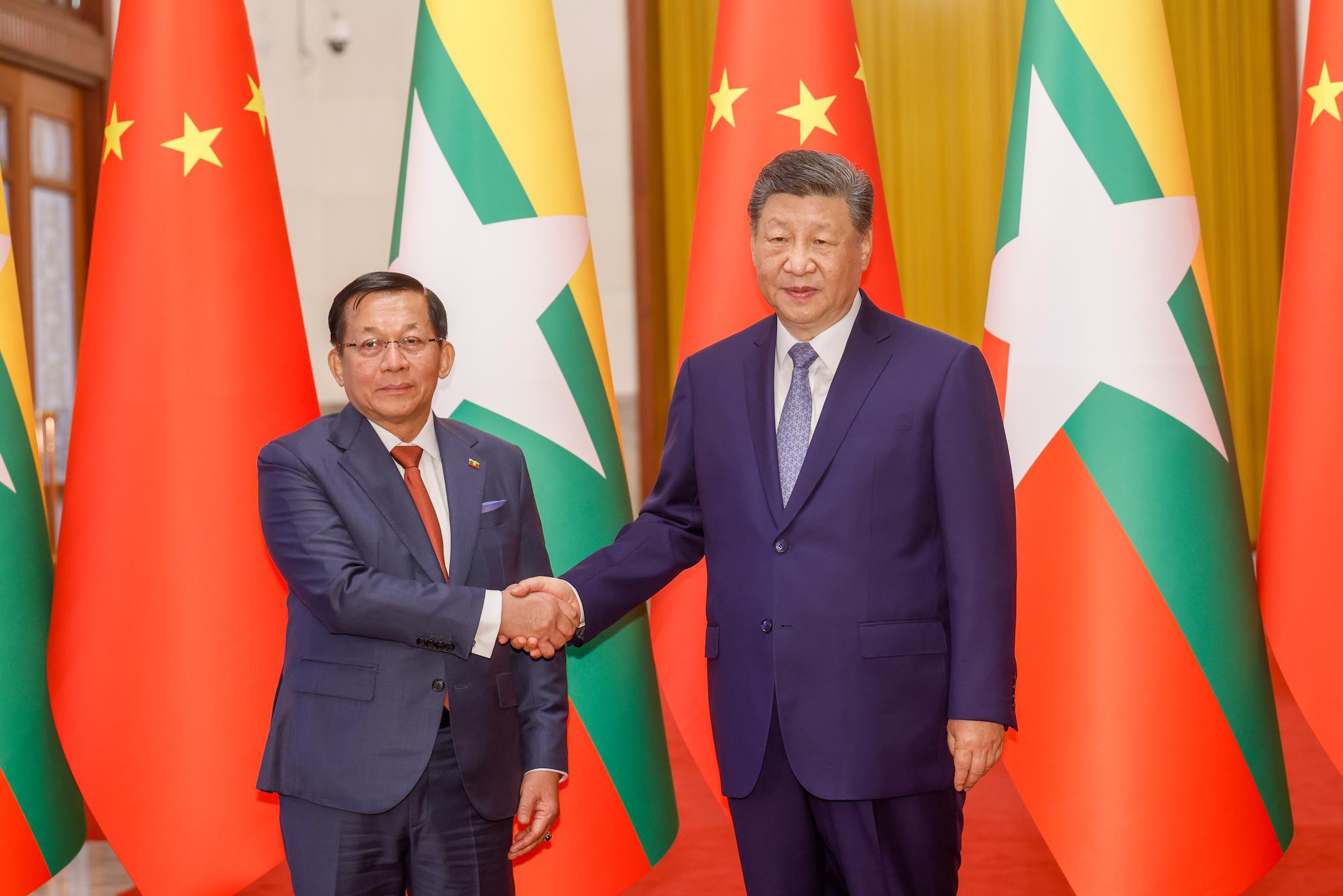 Chinese president holds talks with Myanmar counterpart 