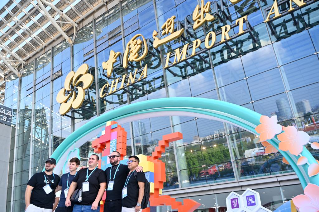 Canton Fair attracts 189,000 overseas buyers in first phase
