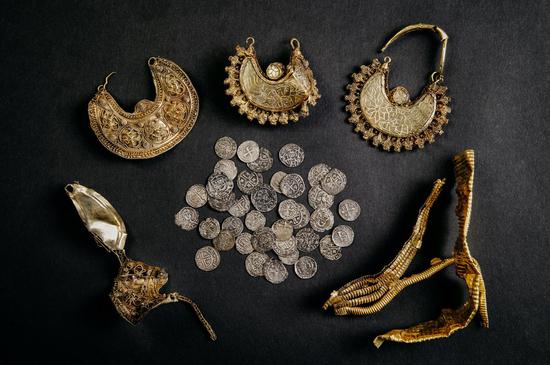 1,000-year-old Medieval treasure discovered in Netherlands