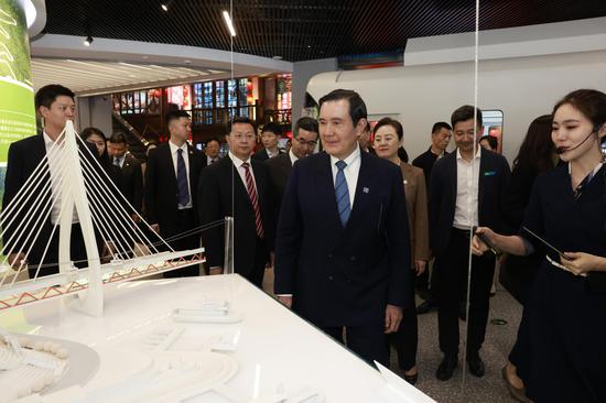 Ma Ying-jeou visits Chongqing Urban Planning Exhibition Gallery