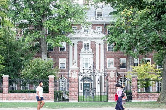 Harvard admits record number of Asian Americans