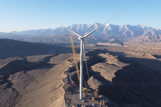 First wind turbine installed in China's westernmost prefecture