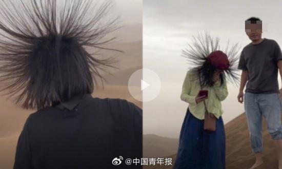 Tourists in desert with hair standing up divides opinion online