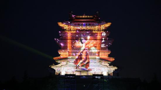 Light show illuminates ancient tower in Shanxi