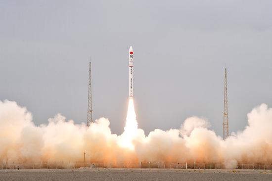 China's commercial rocket launches new satellite