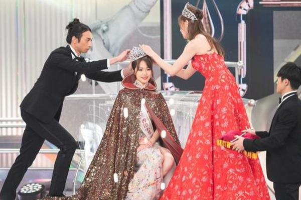 Hilary Chong crowned at Miss Hong Kong 2023