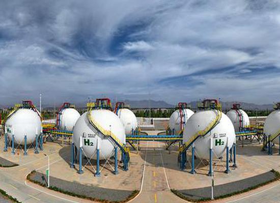 Green hydrogen plant goes on stream in Xinjiang