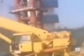 Six killed in crane-related accident in Jianyang