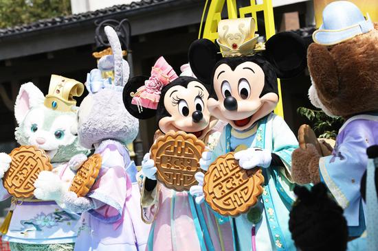 Shanghai Disney celebrates Mid-Autumn Festival