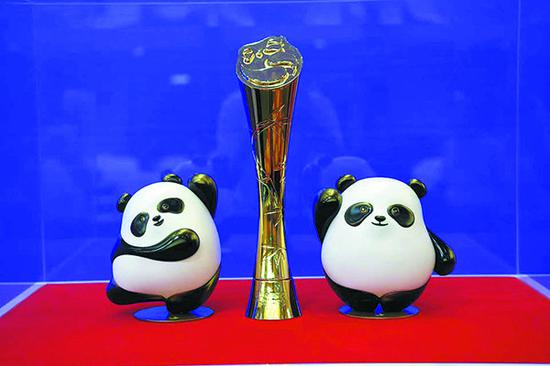 The trophy and mascots of the Golden Panda Awards. (Photo provided to China Daily)