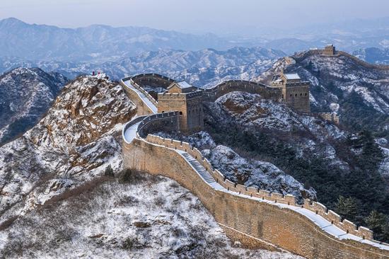 Great Wall shines after snowfall in N China