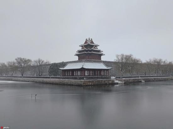 Beijing welcomes first snow of this winter