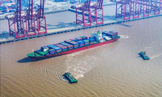 China State Shipbuilding Corp wins world's first ammonia-powered container ship order