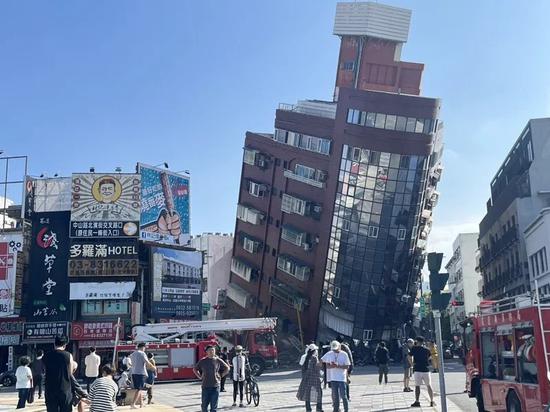 Strong earthquake causes building collapse in Taiwan