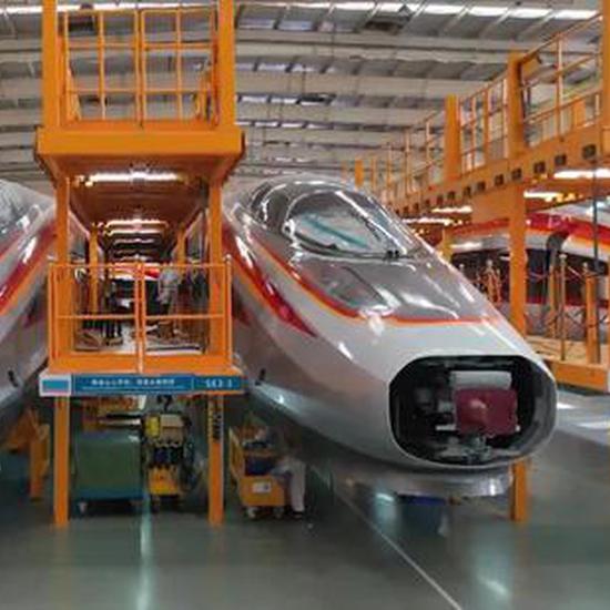 Prototype CR450 Fuxing Bullet Train running at 400 km/h to roll off assembly line in 2024