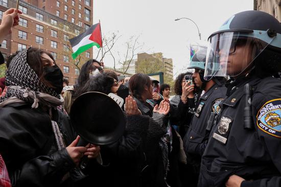 Pro-Palestinian protests spread to more U.S. campuses