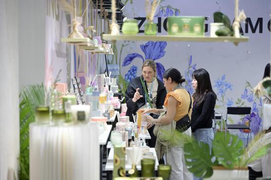 Second phase of the 135th Canton Fair opens in Guangzhou