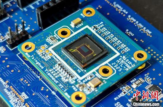 Chinese team develops vision chip with complementary pathways for open-world sensing