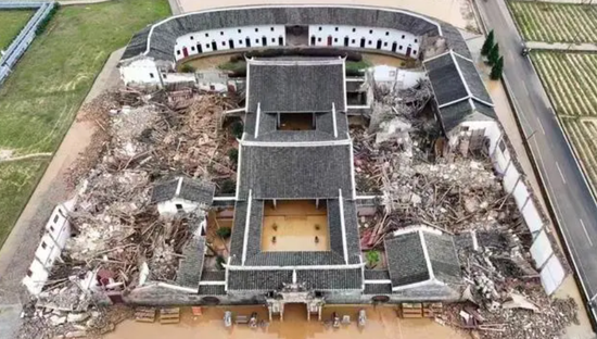 Heavy rainfall in Fujian destroys first Hakka ancestral hall