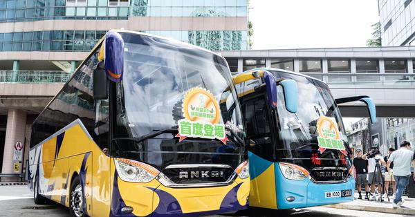 First cross-broader electric coach linking Hong Kong and Shenzhen starts operation