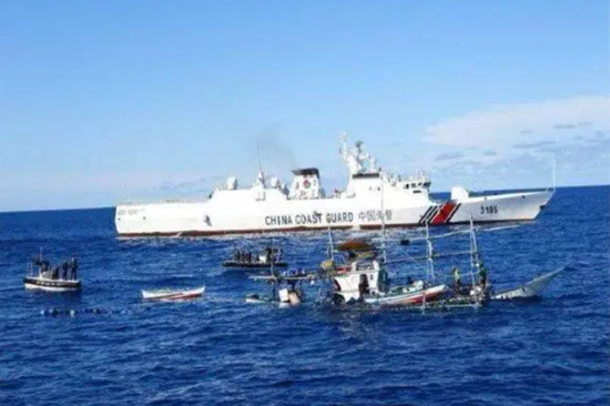 China Coast Guard rescues Philippine fishermen after boat explosion near Huangyan Island
