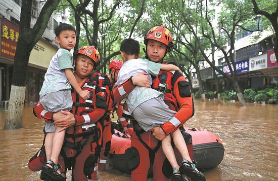 Pingjiang in Hunan hit hard by major flooding