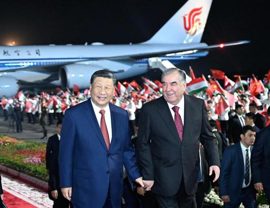 Xi kicks off state visit to Tajikistan