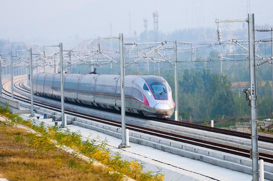 China's new high-speed railway link nears completion