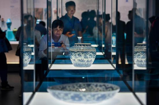 Relics from South China Sea make debut in Hainan