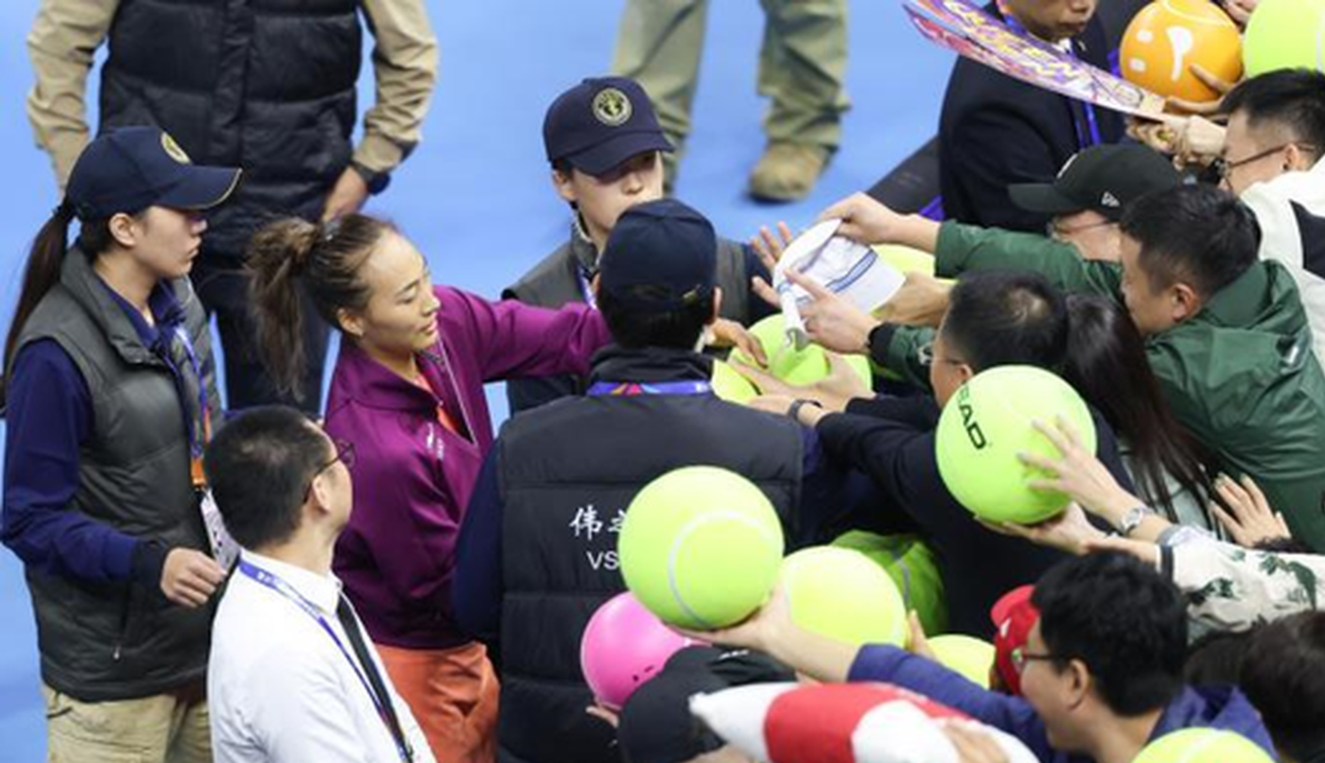 Zheng Qinwen fuels China's tennis boom, driving record ticket sales for 2024 China Open