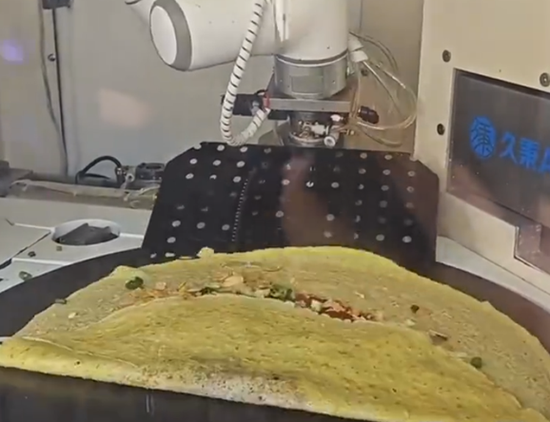 China's first robot chef approved for commercial use