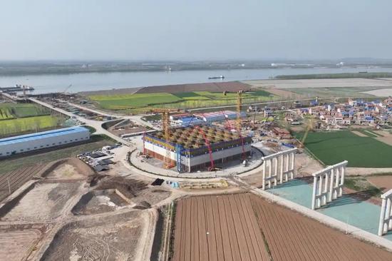 Construction of world's largest caisson for Hannan Yangtze River Bridge completed