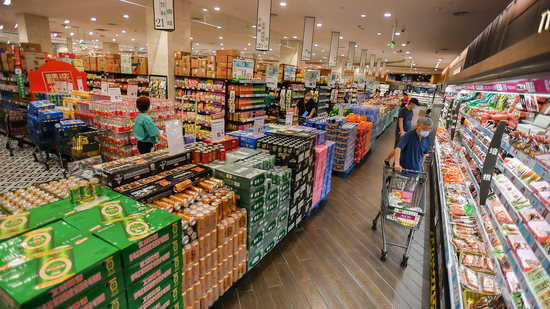 China's retail giants step up to support exporters hit by U.S. tariffs