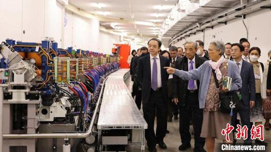Thai princess visits major energy facility in China