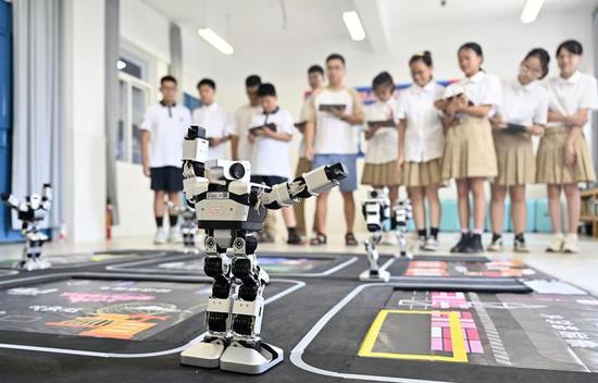 China to promote AI in aiding the country's education reform