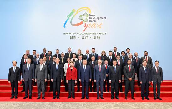 Chinese President Xi Jinping visits the New Development Bank and meets with Dilma Rousseff, president of the institution, in Shanghai, east China, April 29, 2025. (Xinhua/Yin Bogu).