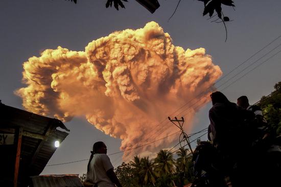 Indonesia's Mount Lewotobi Laki-laki volcano erupts