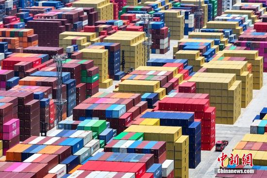 China unveils guideline to elevate financial support for new industrialization
