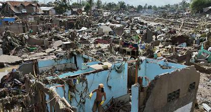 Philippines hit hard by Typhoon Kalmaegi
