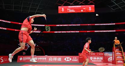 China's Feng/Huang claim mixed doubles title at BWF World Tour Finals