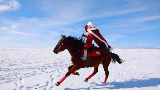 File Photo: He Jiaolong