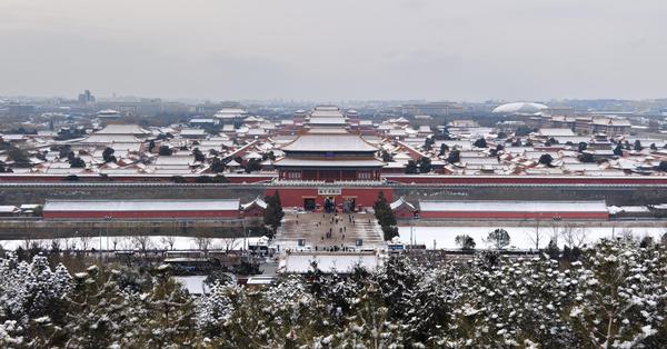 First snow in 2026 hits Beijing