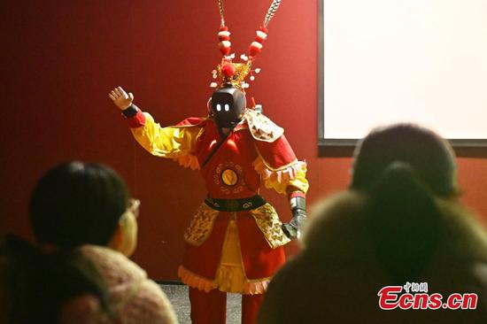 Robot craze sweeps Lanzhou in northwest China