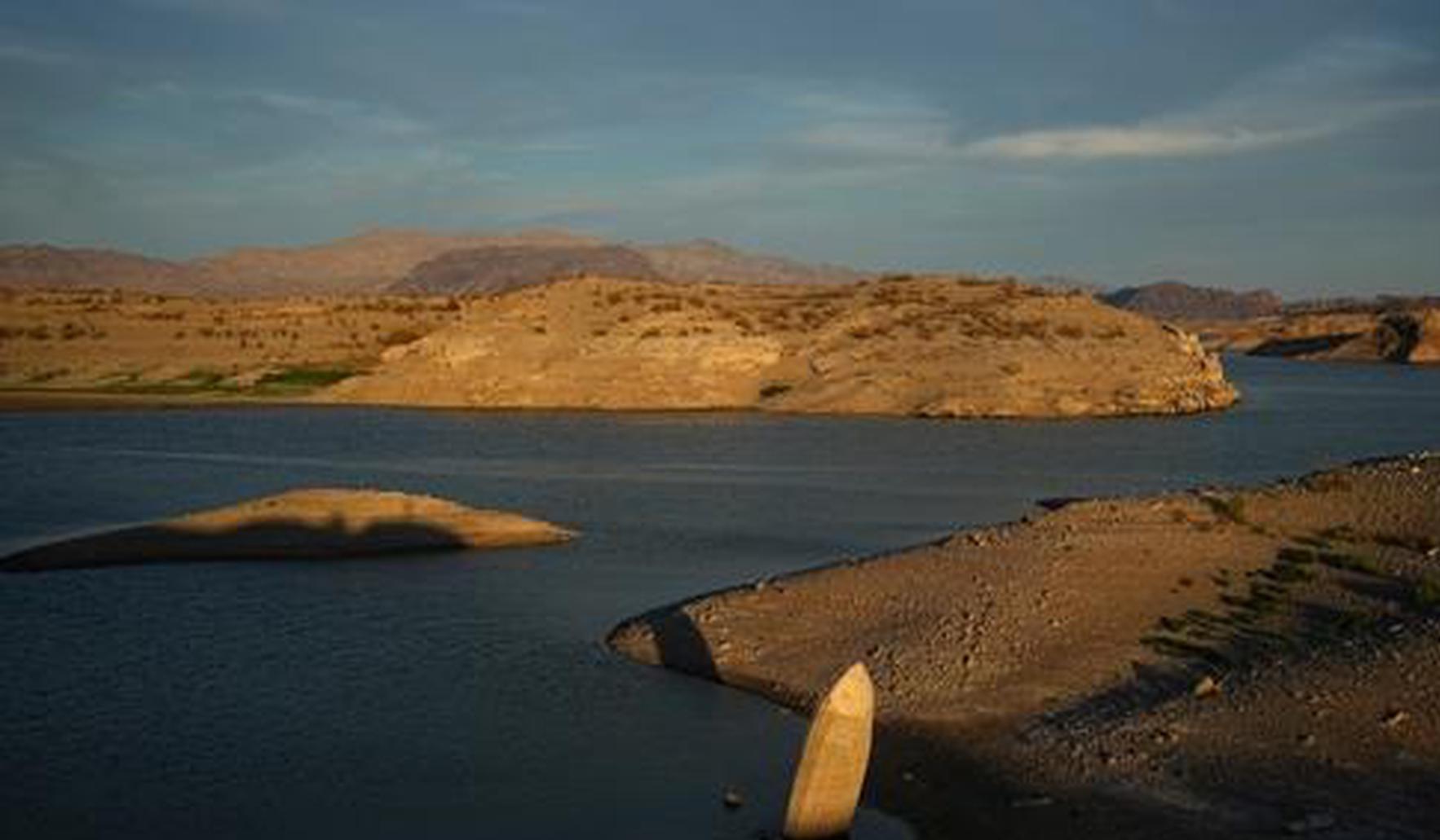 5.7 magnitude earthquake hits U.S. state Nevada