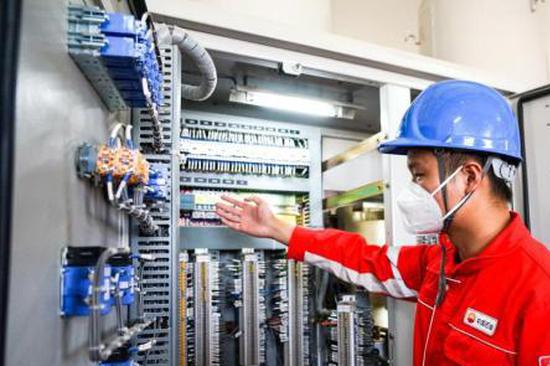 Mexican authorities report possible oil spill detected near Pemex offshore Abkatun-Cantarell site