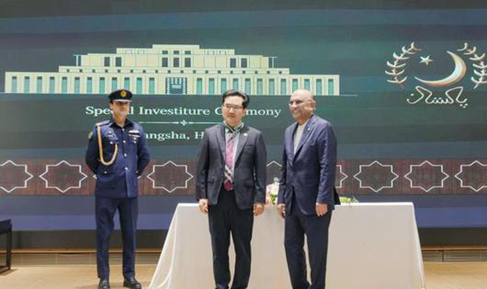 Pakistan honors Chinese doctor for medical aid contributions