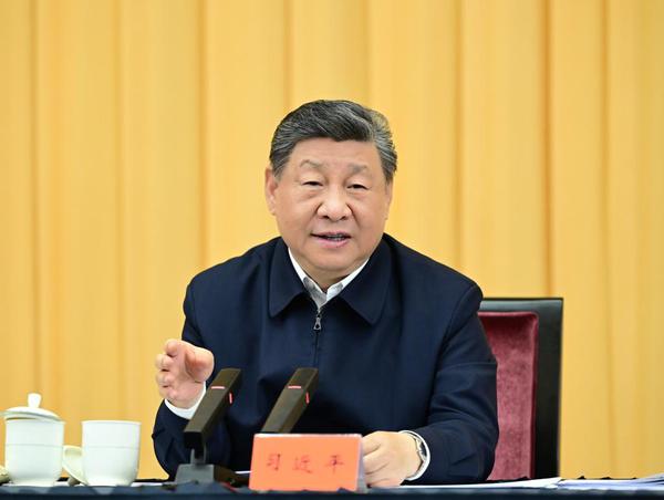 Chinese President Xi Jinping, also general secretary of the Communist Party of China Central Committee and chairman of the Central Military Commission, delivers an important speech at a symposium on strengthening basic research in Shanghai, east China, April 30, 2026. (Xinhua/Xie Huanchi)