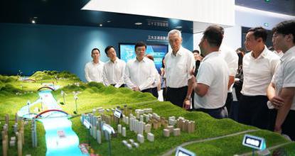 Senior Minister of Singapore Lee Hsien Loong visits China