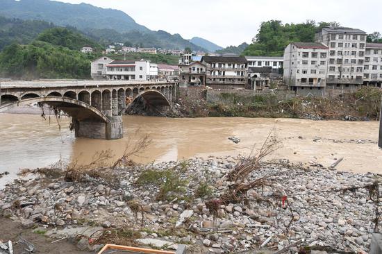 Extreme rainfall in central China's Hunan leaves 5 dead, 11 missing
